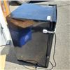 Image 2 : BLACK GE BAR FRIDGE