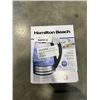 Image 2 : HAMILTON BEACH 1.7L GLASS KETTLE, TESTED WORKING - RETAIL $49