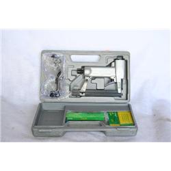 AIR STAPLE GUN