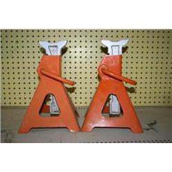 2 ORANGE JACK STANDS