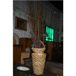 WOVEN BASKET
