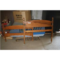 HEAD AND FOOT BOARDS