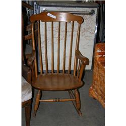 ROCKING CHAIR