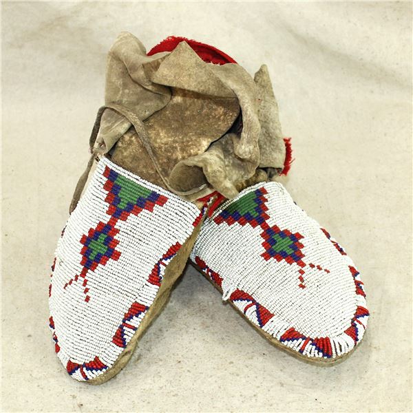 Northern Plains Moccasins