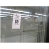 Image 2 : True GDM72 3 Door Ref. Merchandiser 44°