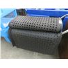 Image 1 : 8-Rubber 6' Bar Mats - 8 X $