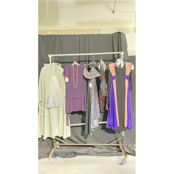 5 COSTUMES INCLUDING LORD OF THE RINGS GANDALF, SPANISH DANCER, SHOW GIRL AND MORE