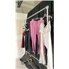 Image 2 : 5 ASSORTED PAIRS OF PANTS IN VARIOUS COLOURS AND PATTERNS