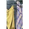 Image 3 : 5 ASSORTED PAIRS OF PANTS IN VARIOUS COLOURS AND PATTERNS