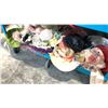 Image 5 : LARGE ASSORTMENT OF MENS AND WOMENS HATS
