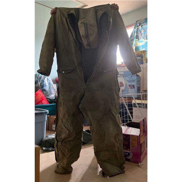 Marks Work Warehouse Green Lined Outer Shell, has Zip Closers and Hood