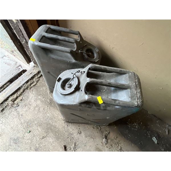 Pair of Metal 5 US Gallon Gas Cans