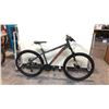 Image 2 : GREY/RED RIDGEBACK FRONT SUSPENSION HARDTAIL 21 SPEED DIAMONDBACK MOUNTAIN BIKE