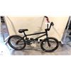 Image 2 : BLACK NO NAME SINGLE SPEED STUNT BIKE