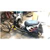 Image 1 : BLACK NO NAME GAS POWERED SCOOTER (FOR PARTS)