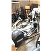Image 3 : PRECOR ELLIPTICAL-3 FITNESS EQUIPMENT