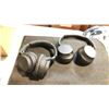 Image 1 : 2 PAIRS OF WIRELESS HEADSETS, SONLY, BLUE HIVE