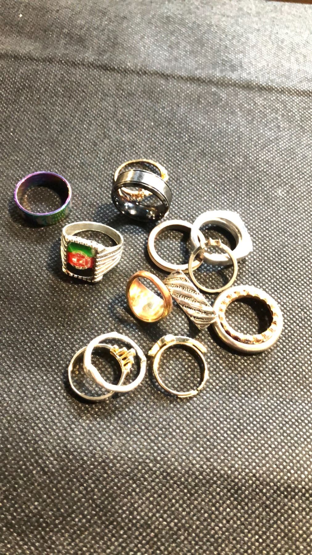 14 ASSORTED RINGS
