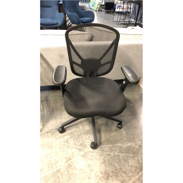 BLACK BERWOOD MESH BACK TASK CHAIR