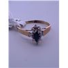Image 1 : 10k yellow gold ring with a sapphire centre stone; weighs 1.35 grams