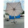 Image 1 : Patio Umbrella