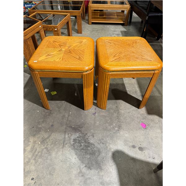 Pair of end tables