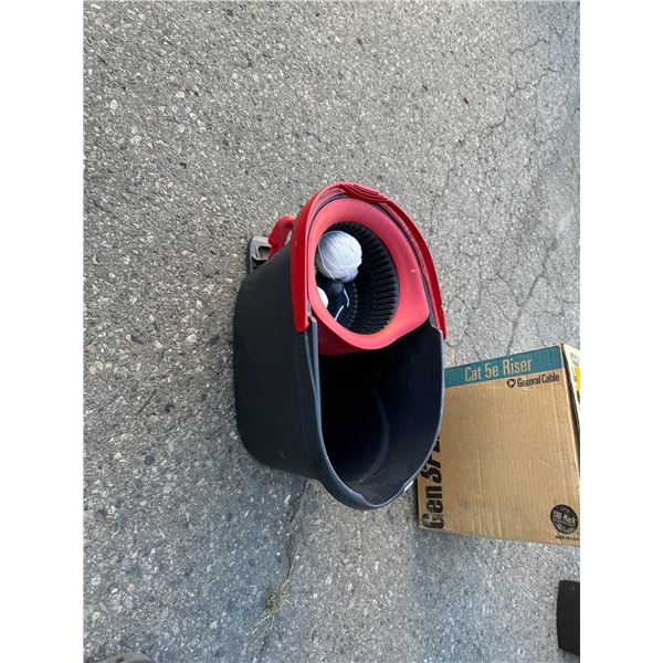 Spin mop, bucket