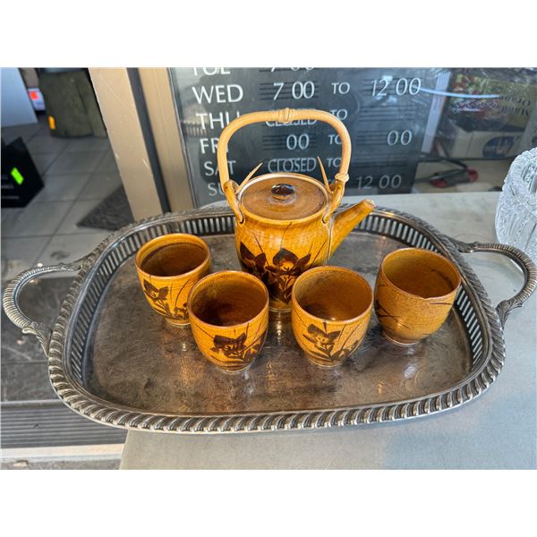 Silver plated tray and Tea set has chips