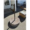 Image 1 : Umbrella stand
