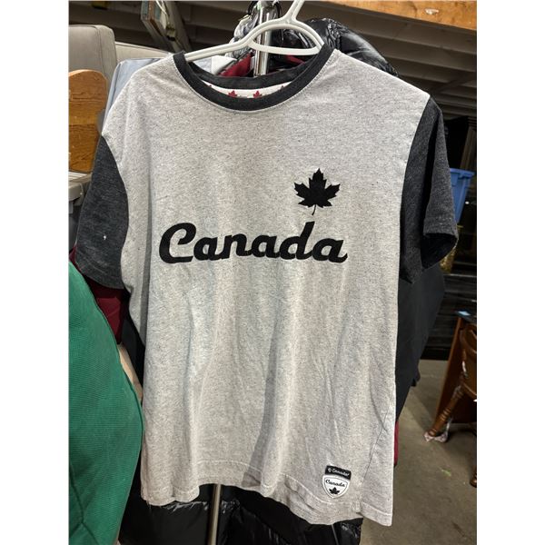 Canada shirt large