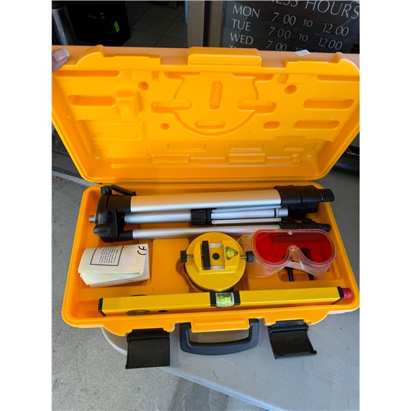 Johnson level and tool