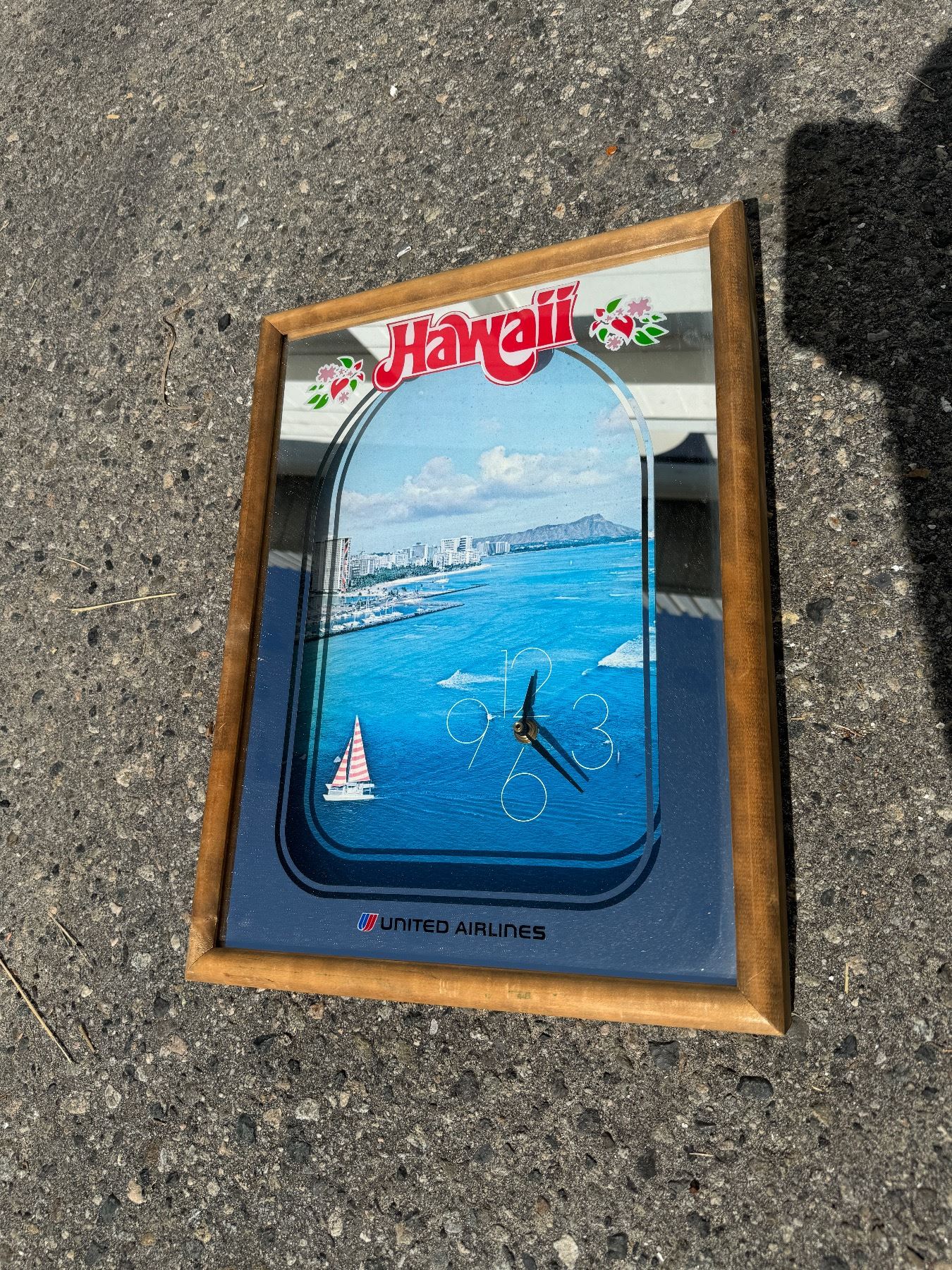 Vintage United Airlines Hawaii Clock