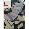 Image 1 : Folding camp chair
