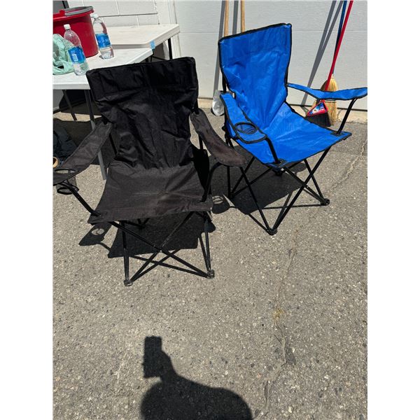Folding camp chairs