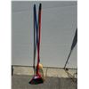 Image 1 : Brooms
