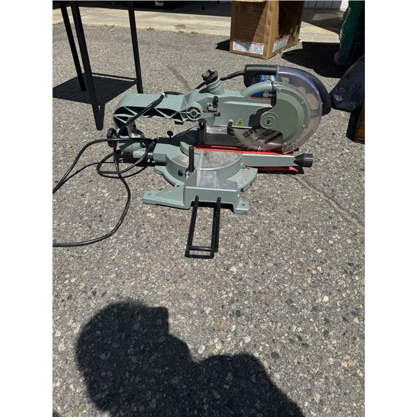King Canada sliding compound miter saw