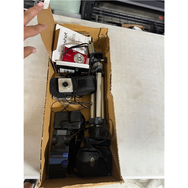 Sort of cameras and tripod