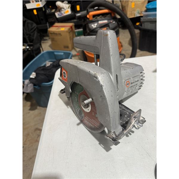 Black & Decker 7 1/4 inch circular saw