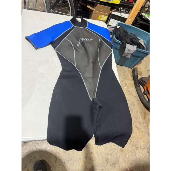 Jobs wetsuit size 910