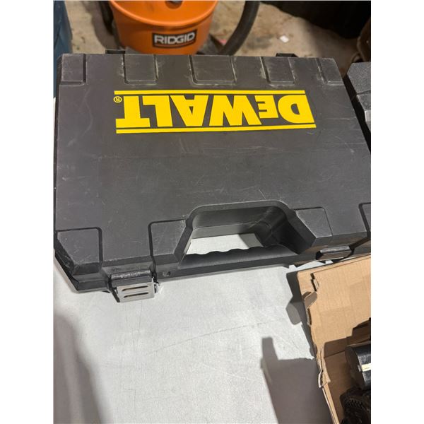 Dewalt charger and case