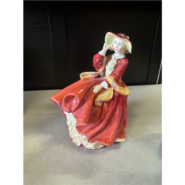 Royal Dalton figurine top o the hill