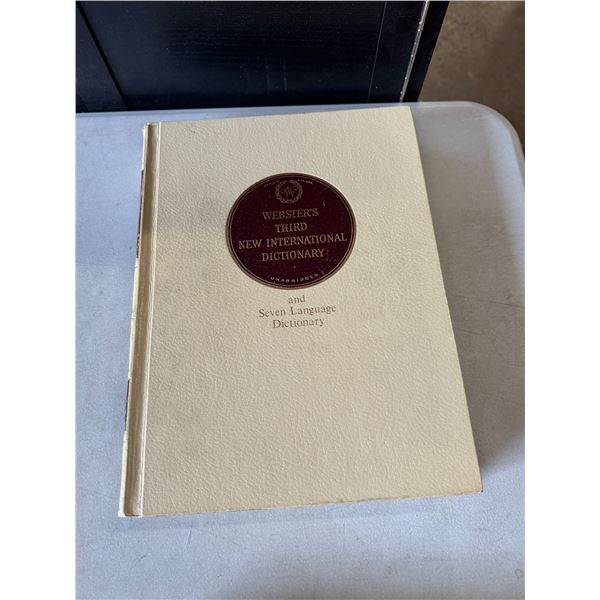 Webster's third new international dictionary