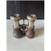 Image 2 : Antique binoculars