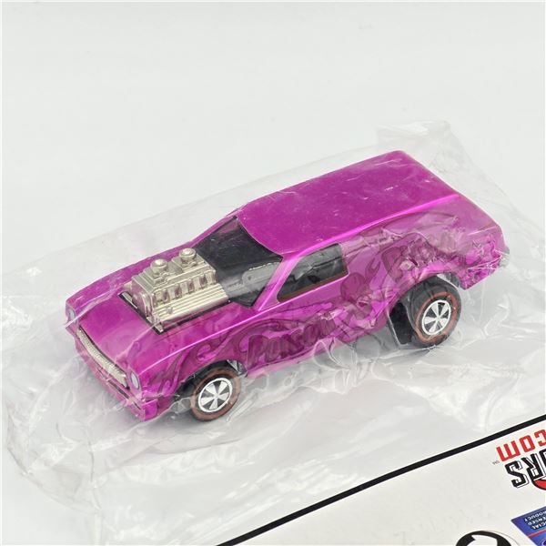 Hot Wheels Convention Pink Party Car