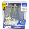 Image 2 : CHEVY CHASE SIGNED CLARK GRISWOLD LTD EDITION MCFARLANE STATUE (BECKETT COA)