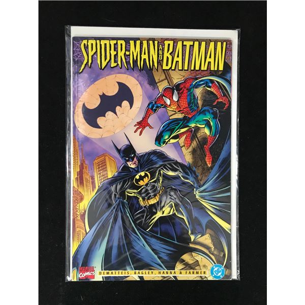 MARVEL CNAD DC COMICS SPIDERMAN AND BATMAN