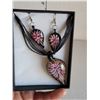 Image 2 : Boxed Set of Hand Blown Earrings & Necklace