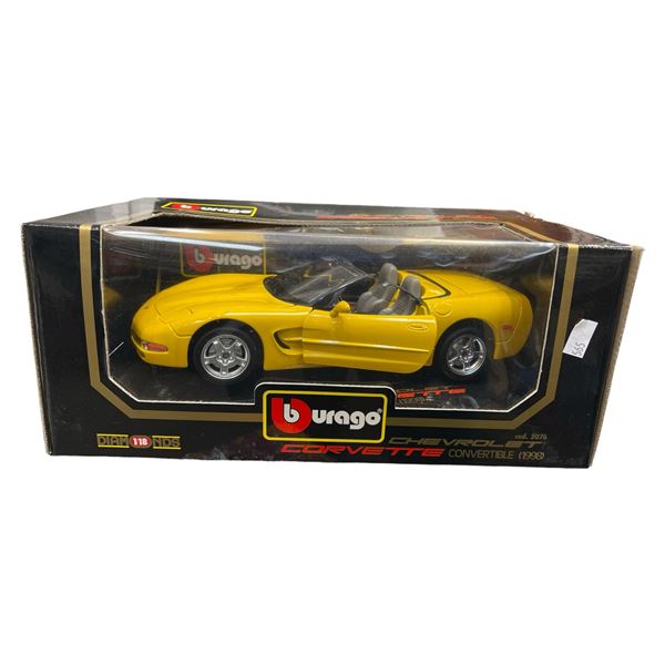 1:18 Die Cast Burago 1998 Chevrolet Corvette Convertible In Box