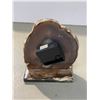 Image 2 : Agate Slice Clock With Baby Raccoon