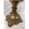 Image 2 : Heavy Vintage Brass Oil Lamp